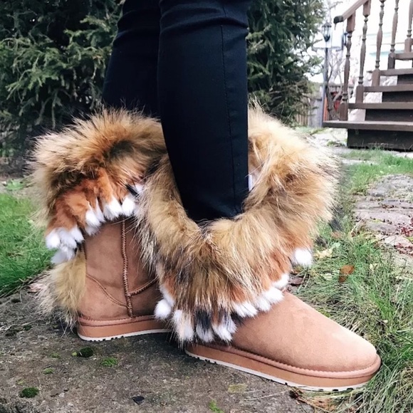 Brown Fur Snow Boot | All Natural Material - Picture 3 of 8